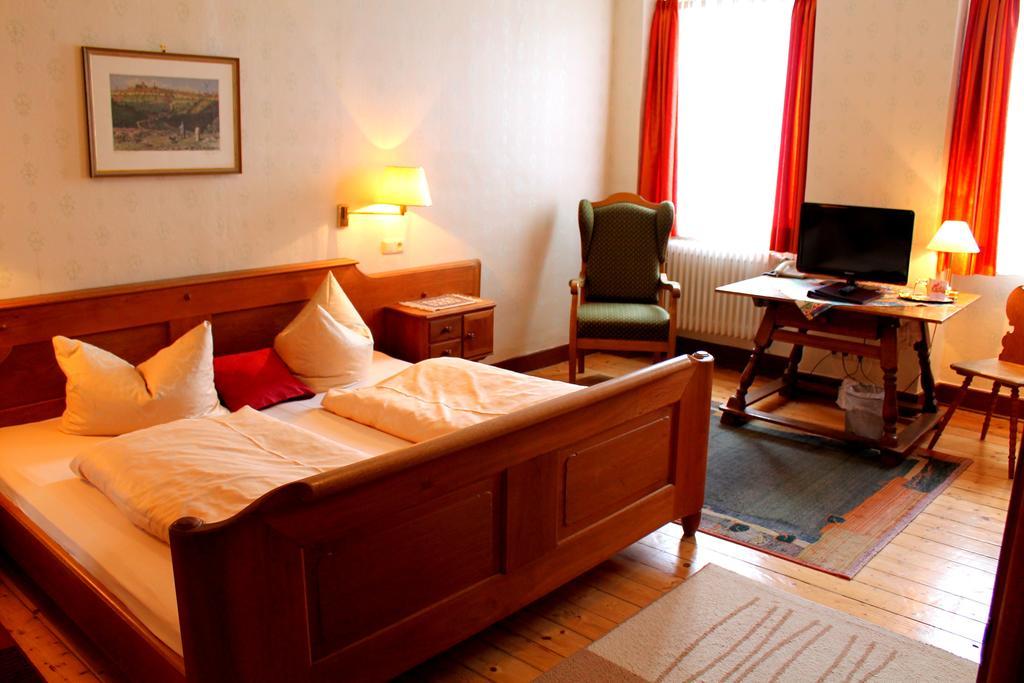Schwarzes Lamm Hotell Rothenburg ob der Tauber Rum bild